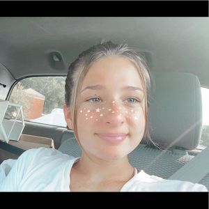 Meet your Posher, Janelle